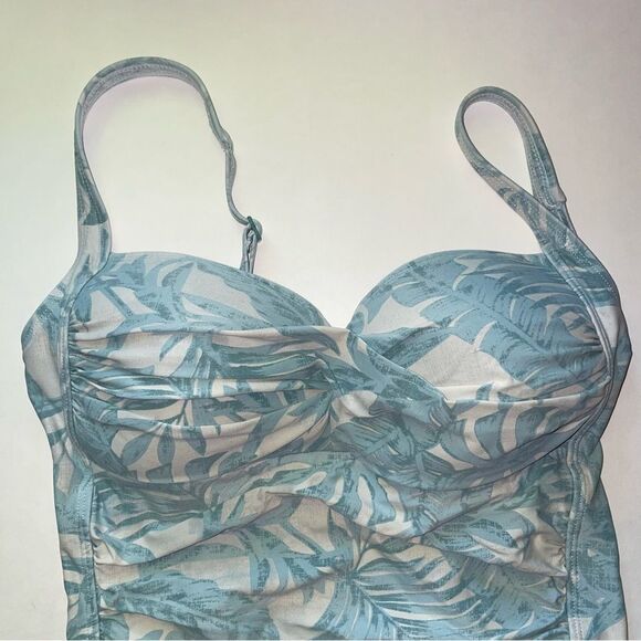 NipTuck Swim One Piece Size 8 Tropical Leaf Print Light Blue - Picture 2 of 9